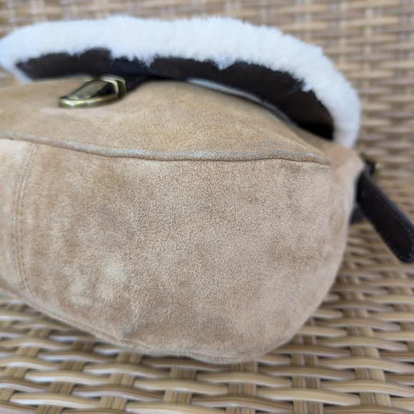 Ugg Heritage Brown Cream Leather Cow Suede Shearling Crossbody Bag - Picture 9 of 16